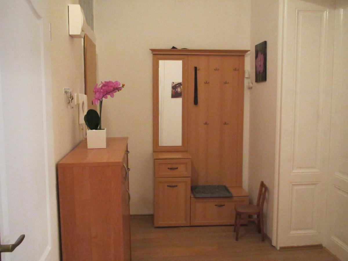 Apartment Fairy Tale Κάρλοβι Βάρι Εξωτερικό φωτογραφία